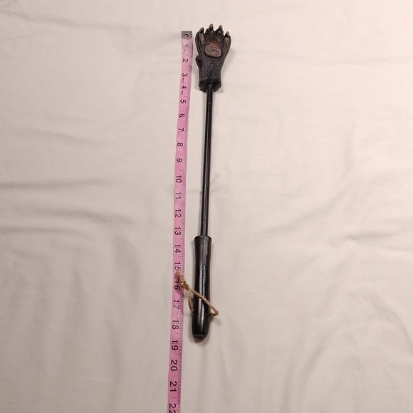 Black Bear Claw Back Scratcher - Picture 7 of 11